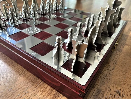 Szachy stalowe